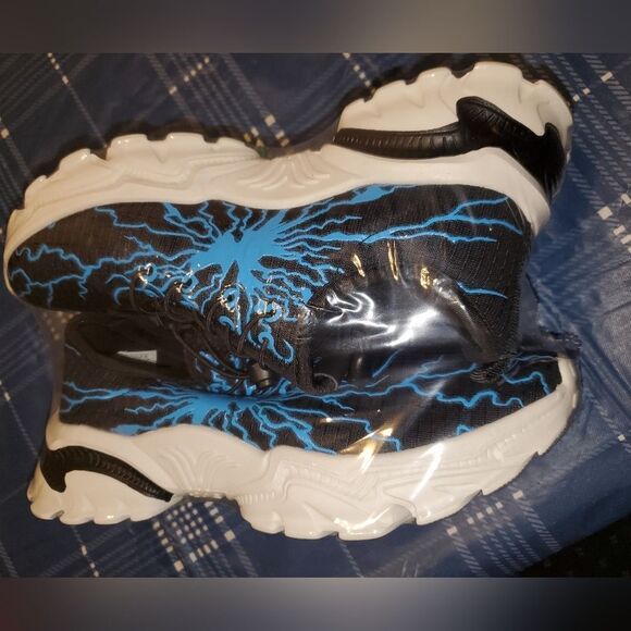 Young men's/ boy's size 5.5 shoes by Bronax. New - Picture 2 of 13